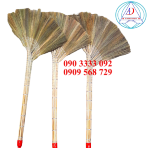 choi-co-quet-nha-quan-kem