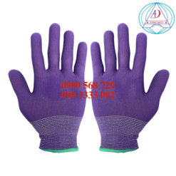 gang-tay-len-khong-phu-mau-xam-ghi