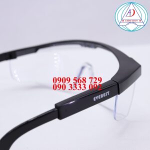 Kinh-bao-ho-ev105b-trang