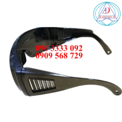 kinh-chong-tia-Laserland-SK-CO2-3