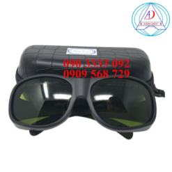 kinh-chong-tia-laser-pair-ady